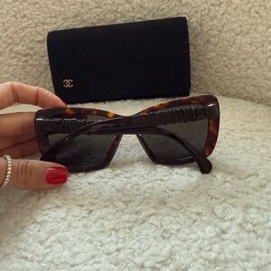 Chanel sunglasses authentic brand new brown leather